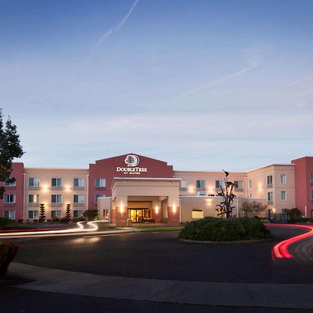 Doubletree By Hilton Vancouver Exterior foto